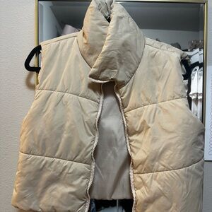 Cropped Cream Puffer Vest